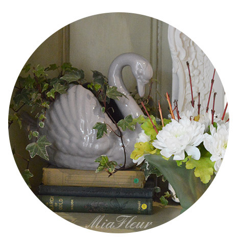 Swan Vase- Audenza