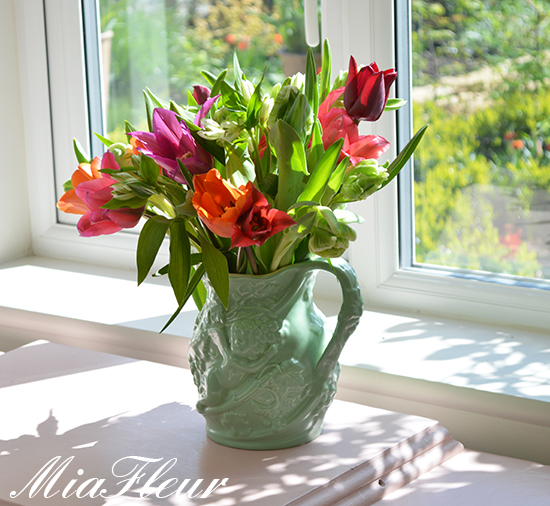Vintage vase and tulips- Audenza