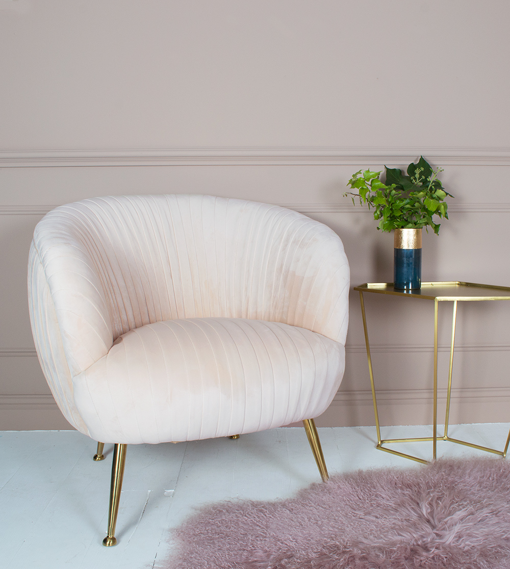 Serious Hollywood glamour here with the Marilyn velvet armchair but not one for the kids or the dog. If you are afflicted with either of these pesky things then drape a throw over until they’ve gone to bed!