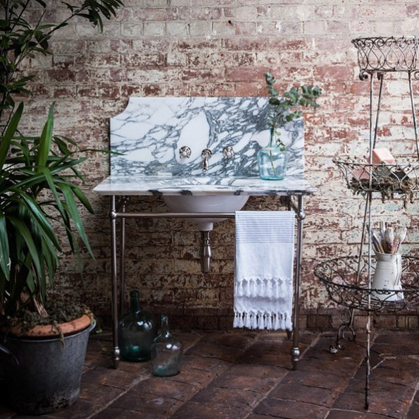 How beautiful is this marble washstand by Catchpole & Rye? It will certainly add luxury to your bathroom.