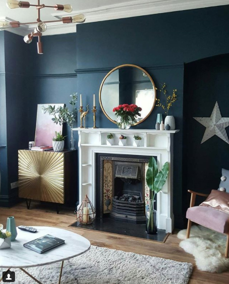 There is a fine balance between maximalist décor and clutter and this eclectic living room has got it spot on.