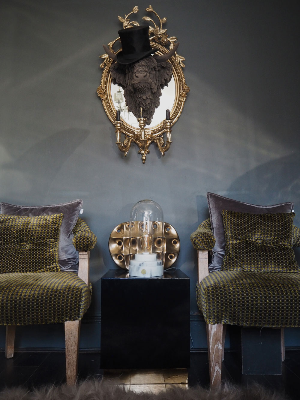 House Tour - Rachel Edmonds. Dining room inspiration. Moody interiors. Dark, rich colours with gold opulent accents