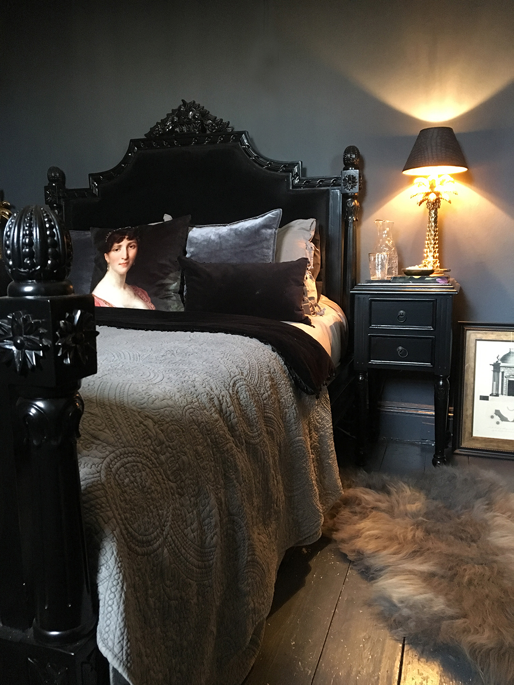 House Tour - Rachel Edmonds. Bedroom inspiration. Moody interiors. Dark, rich colours with gold accents