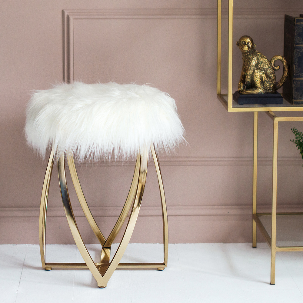 Audenza interiors, inspiration and styling tips. Hollywood Glam- lavish gold details and rich faux fur textiles. 