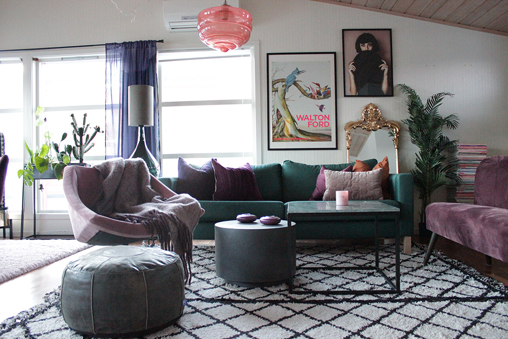 House Tour: Colourful apartment- vibrant and eclectic living room