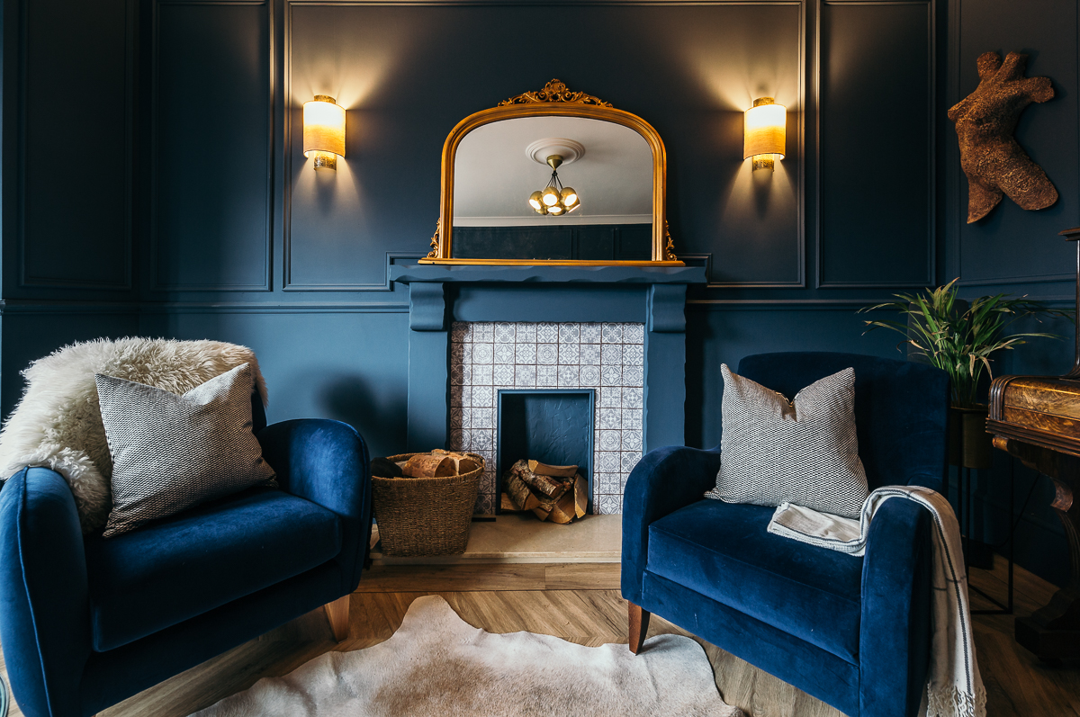 Navy blue interiors - Edwardian home with elegant and timeless living room decor