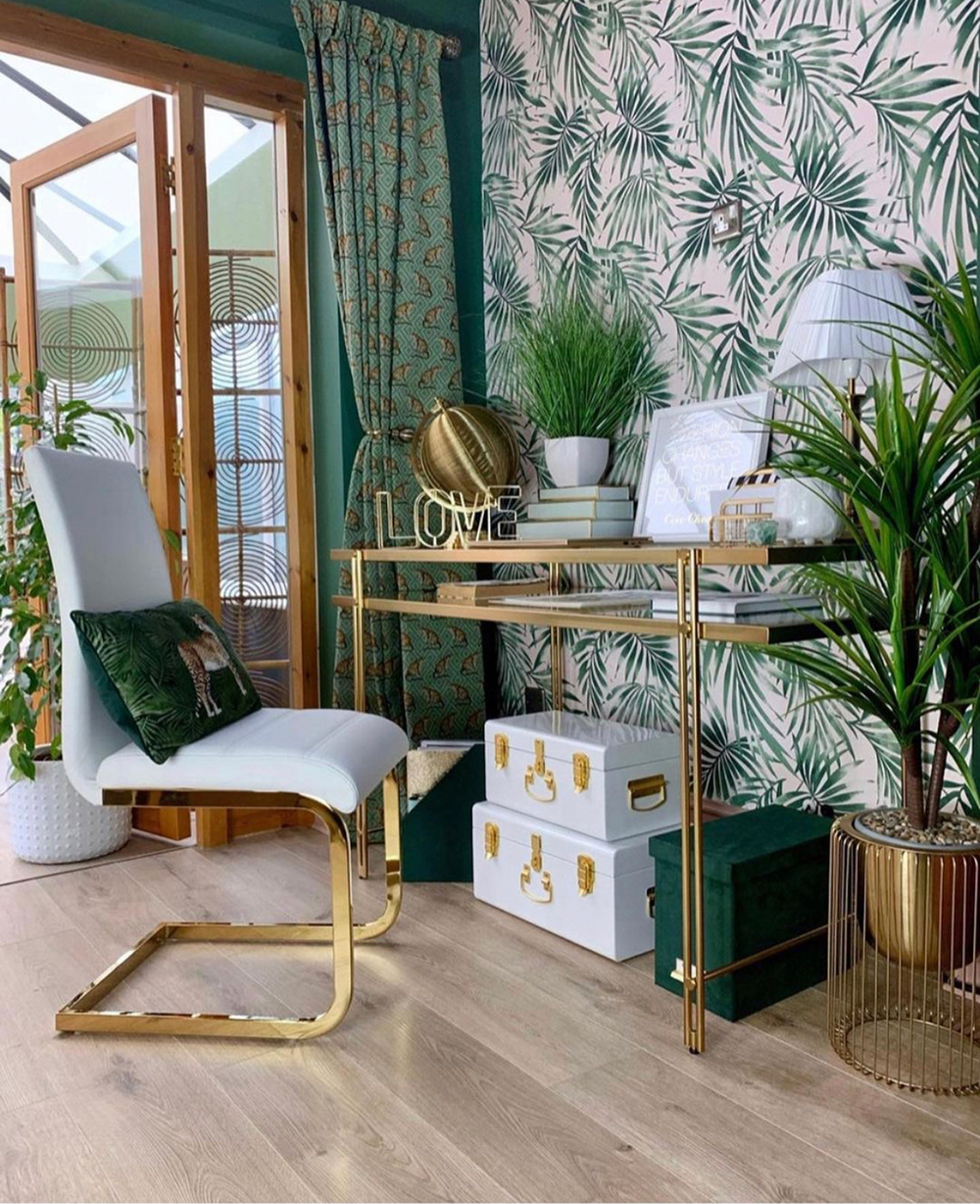 Pink and green tropical decor. Gorgeous green tropical palm leaf wallpaper, in this stunning home office
