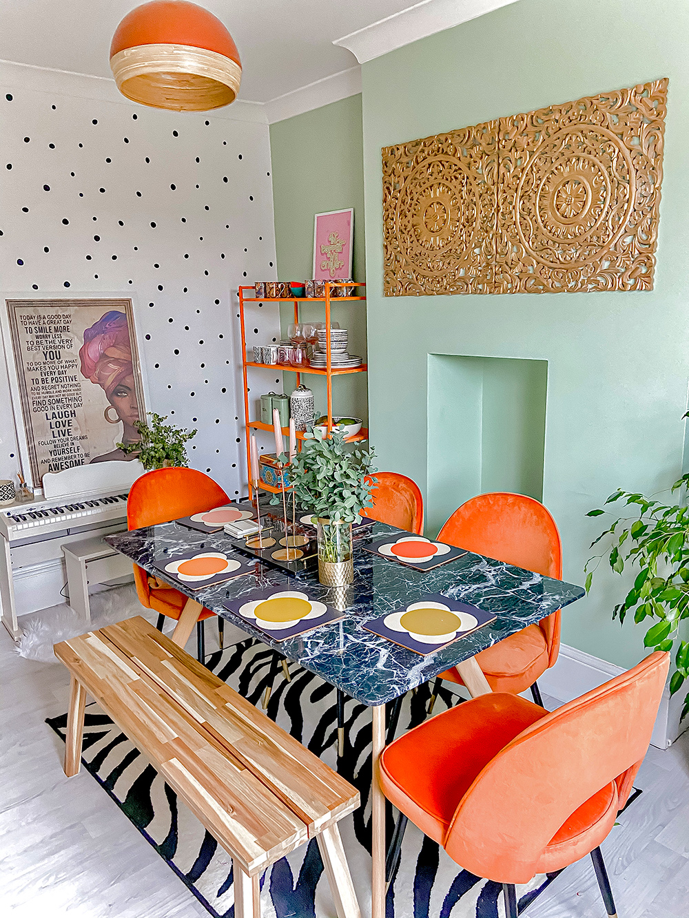 Stunning house tour of this colourful, bohemian rental home, with clashing patterns and lots of lush house plants.
